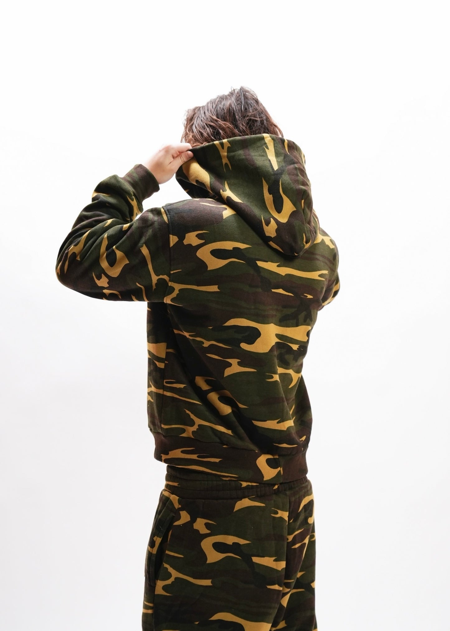 CAMO CORE ZIP UP