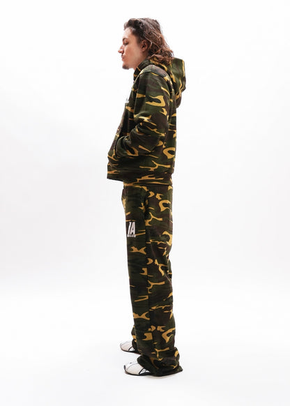 CAMO CORE SWEATS