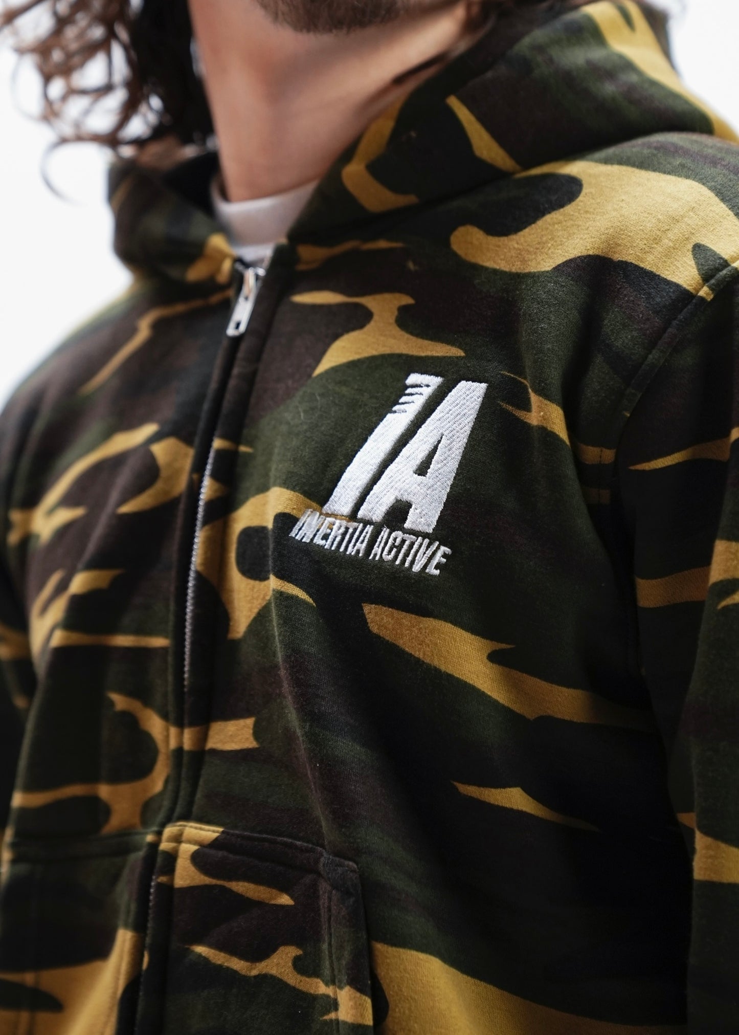 CAMO CORE ZIP UP
