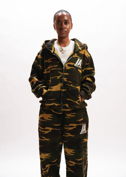 CAMO CORE ZIP UP