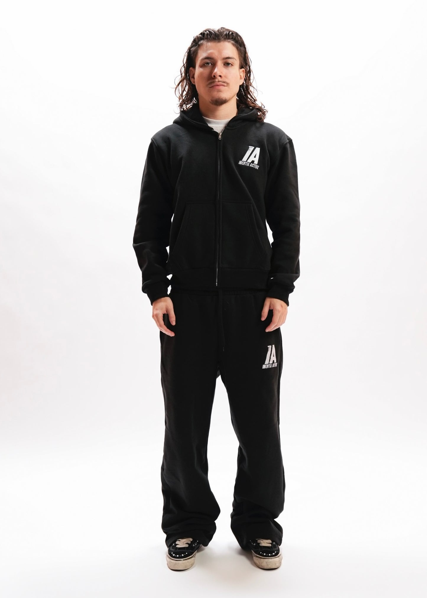 BLACK CORE ZIP UP