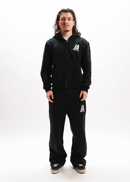 BLACK CORE ZIP UP