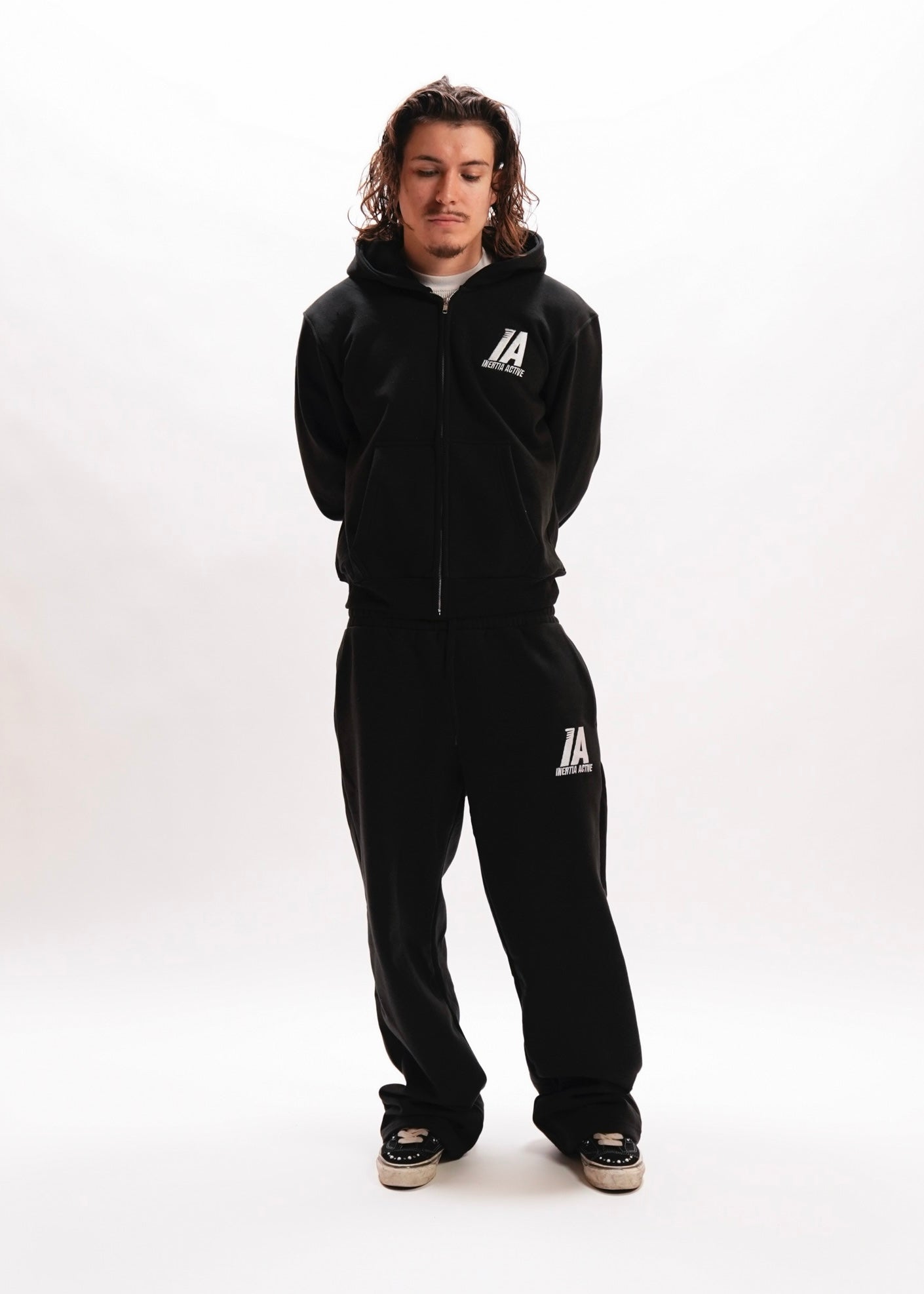 BLACK CORE SWEATS